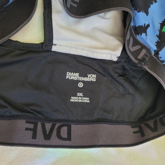 Diane Von Furstenberg DVF x Target Racerback Sports Bra + Bike Shorts Sz 1X SET - Picture 12 of 13